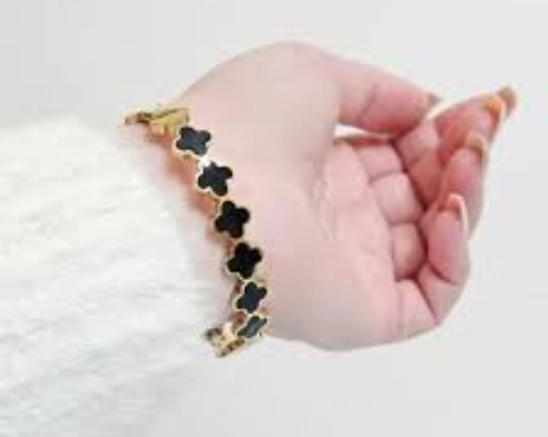 New stylish stainless steel bangles - Image 3