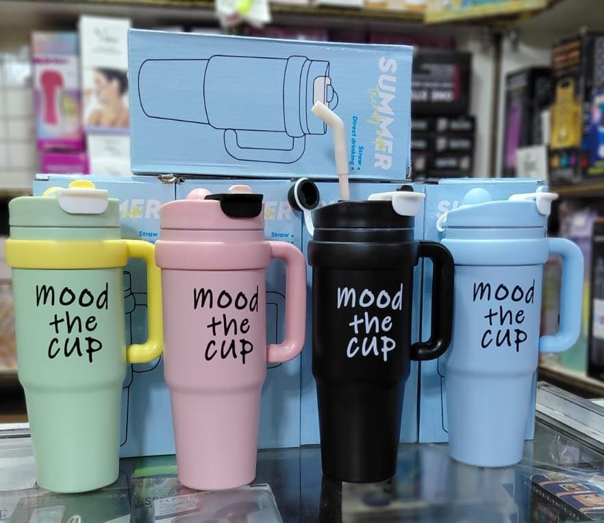 Large Capacity Insulated Water Bottle Ice King Straw Cup Men's Women's New High Aesthetic Handle Cup Beverage Container - Image 4