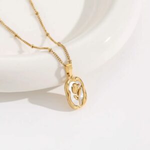 New stylish gold plated locket chain