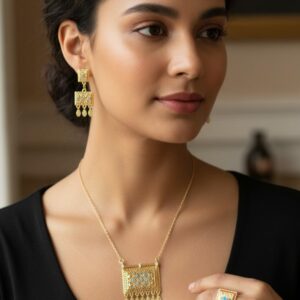 China gold plated locket set