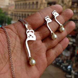 *Initials Pendant/Locket with Earrings*  ▪️