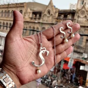 *Initials Pendant/Locket with Earrings*  ▪️