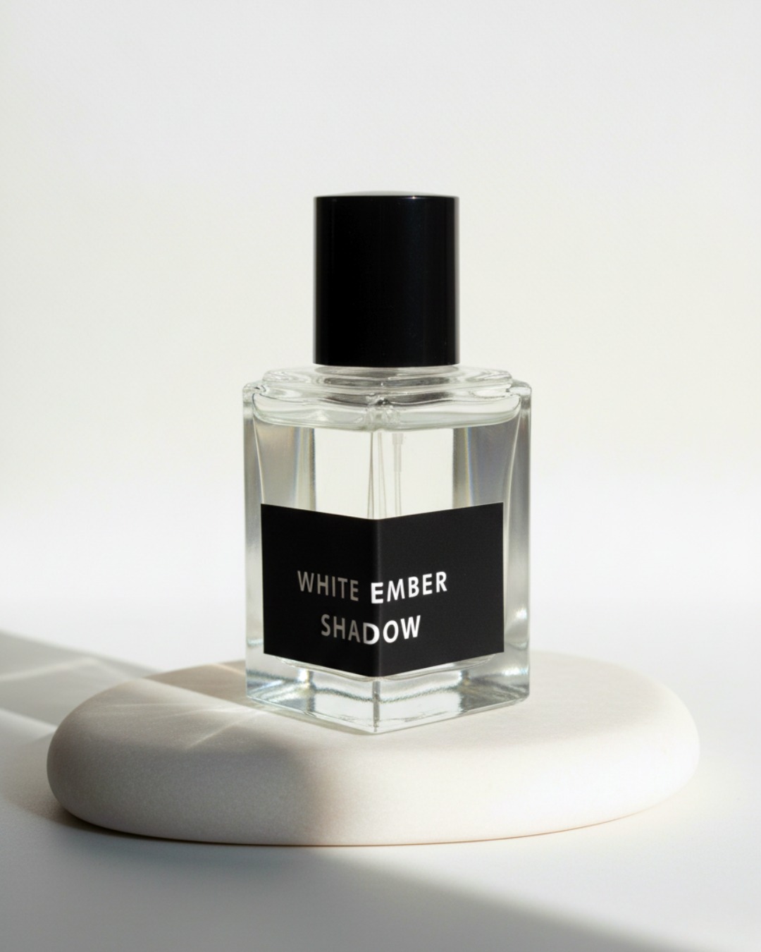 A captivating blend of white oudh, soft florals, and subtle spices, evoking warmth, elegance, and sophistication. ML: 30ml