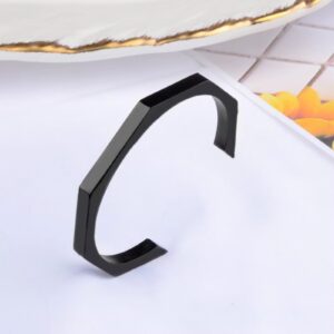 *NEW ARRIVAL BANGLE*