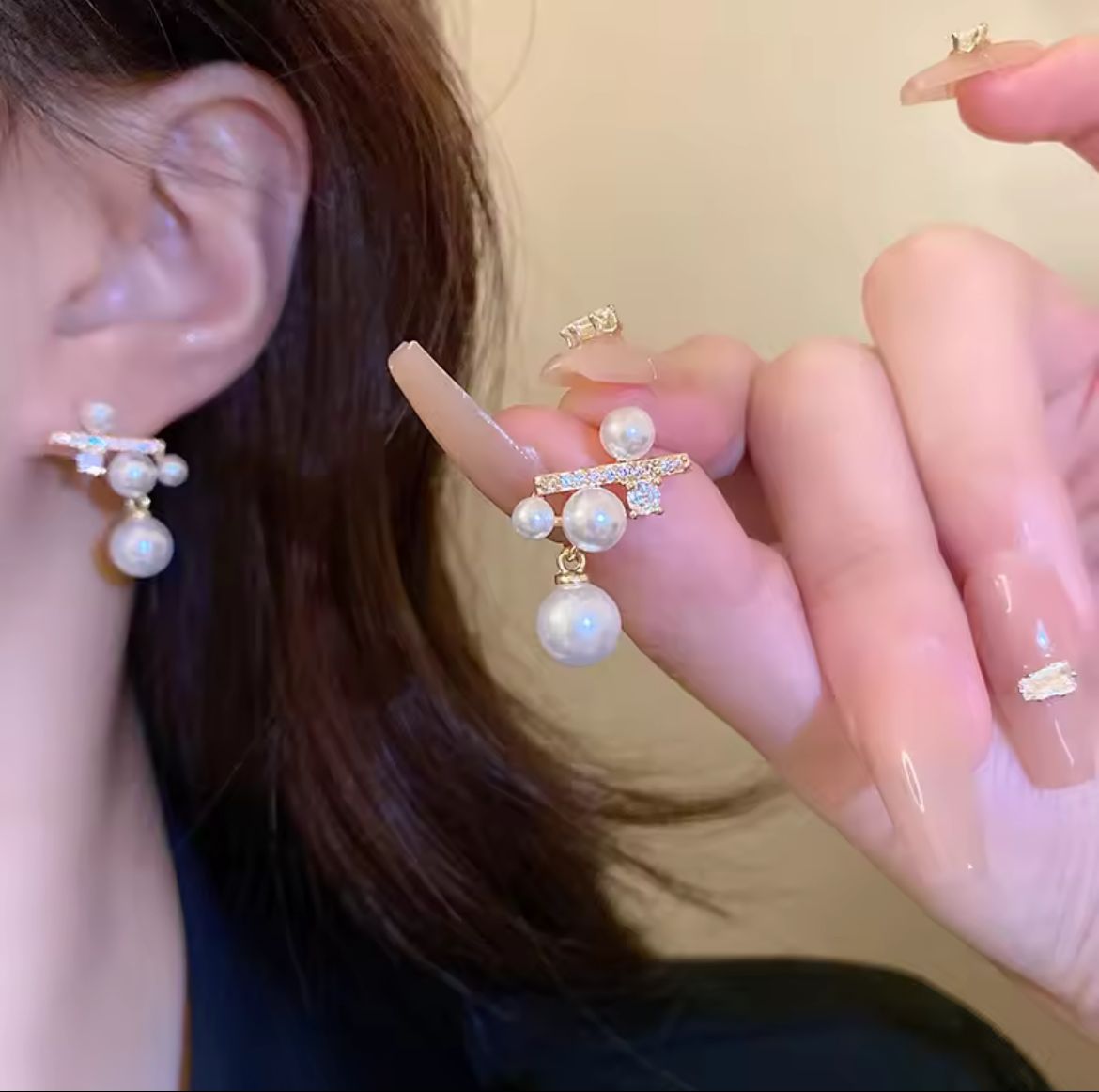 New stylish Earrings