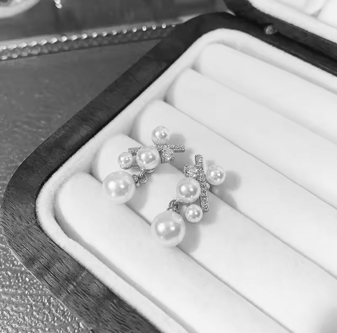 New stylish Earrings - Image 2