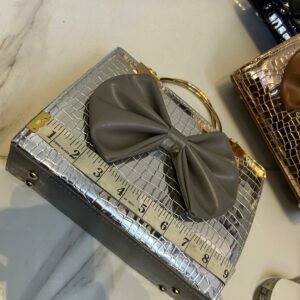 High Qualitu Croc Material With Long Belt