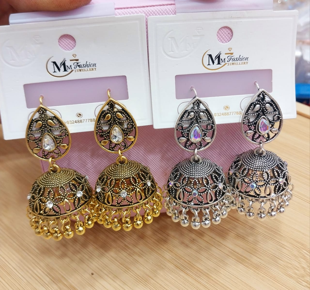 New stylish Earrings - Image 3