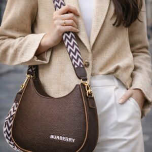 Moon-Shaped Elegant Bag – Stylish Daily Handbag