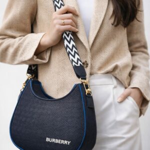 Moon-Shaped Elegant Bag – Stylish Daily Handbag