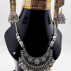 Women’s Elegant Jewellery Set – Necklace & Earrings